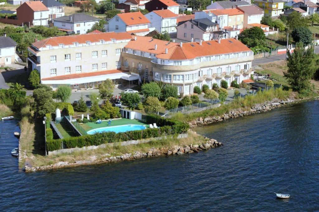 Hotel Park نويا المظهر الخارجي الصورة