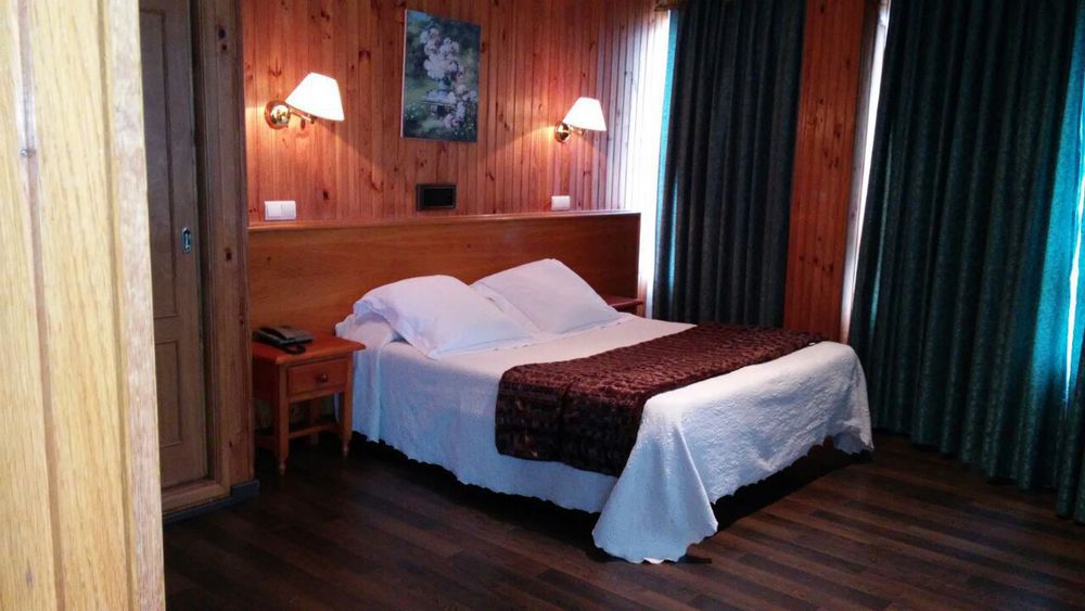 Hotel Park نويا المظهر الخارجي الصورة