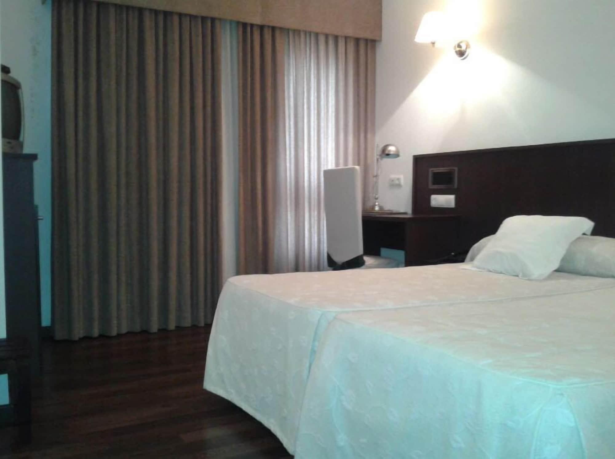 Hotel Park نويا المظهر الخارجي الصورة
