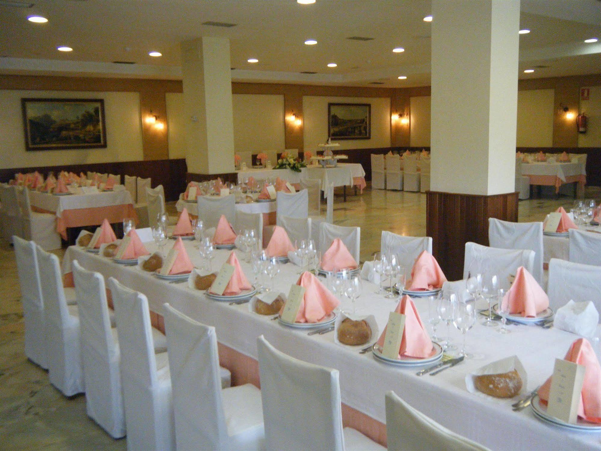 Hotel Park نويا المظهر الخارجي الصورة